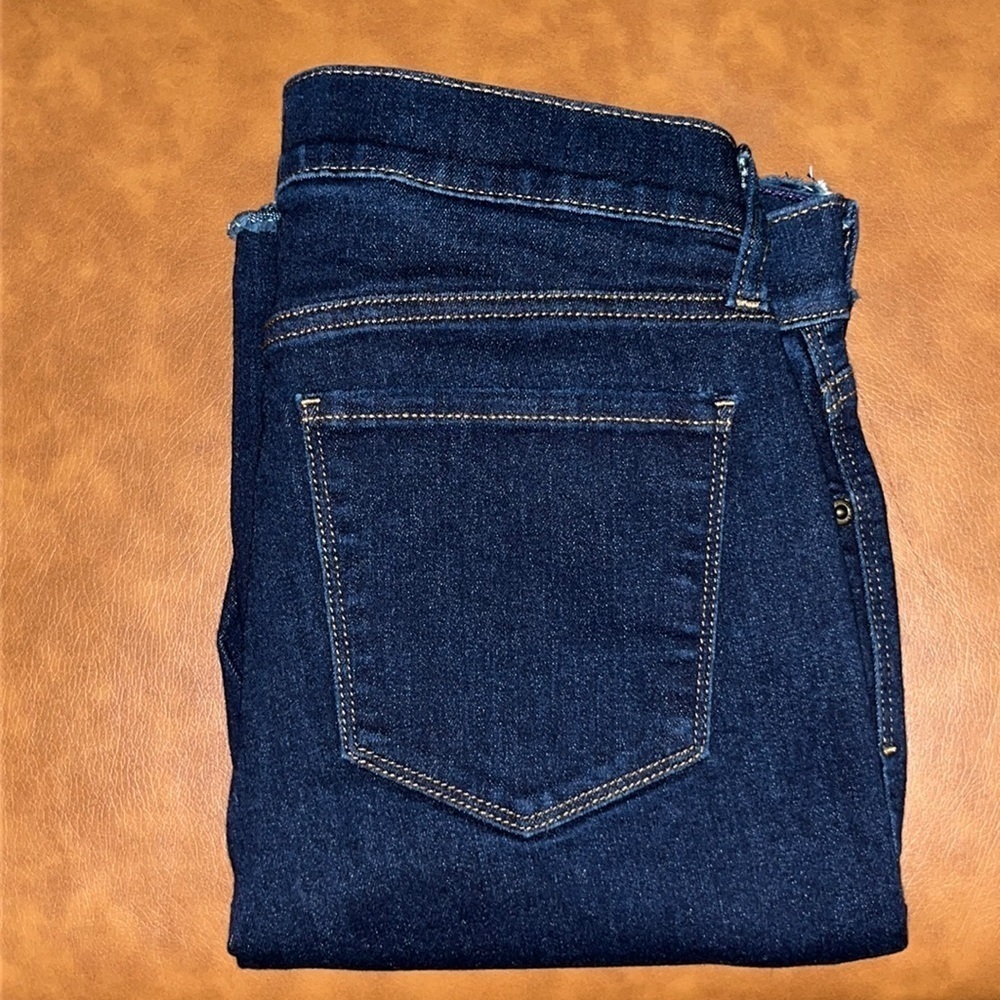 NYDJ Briella Short Size 6-SOLD - Picture 3 of 16
